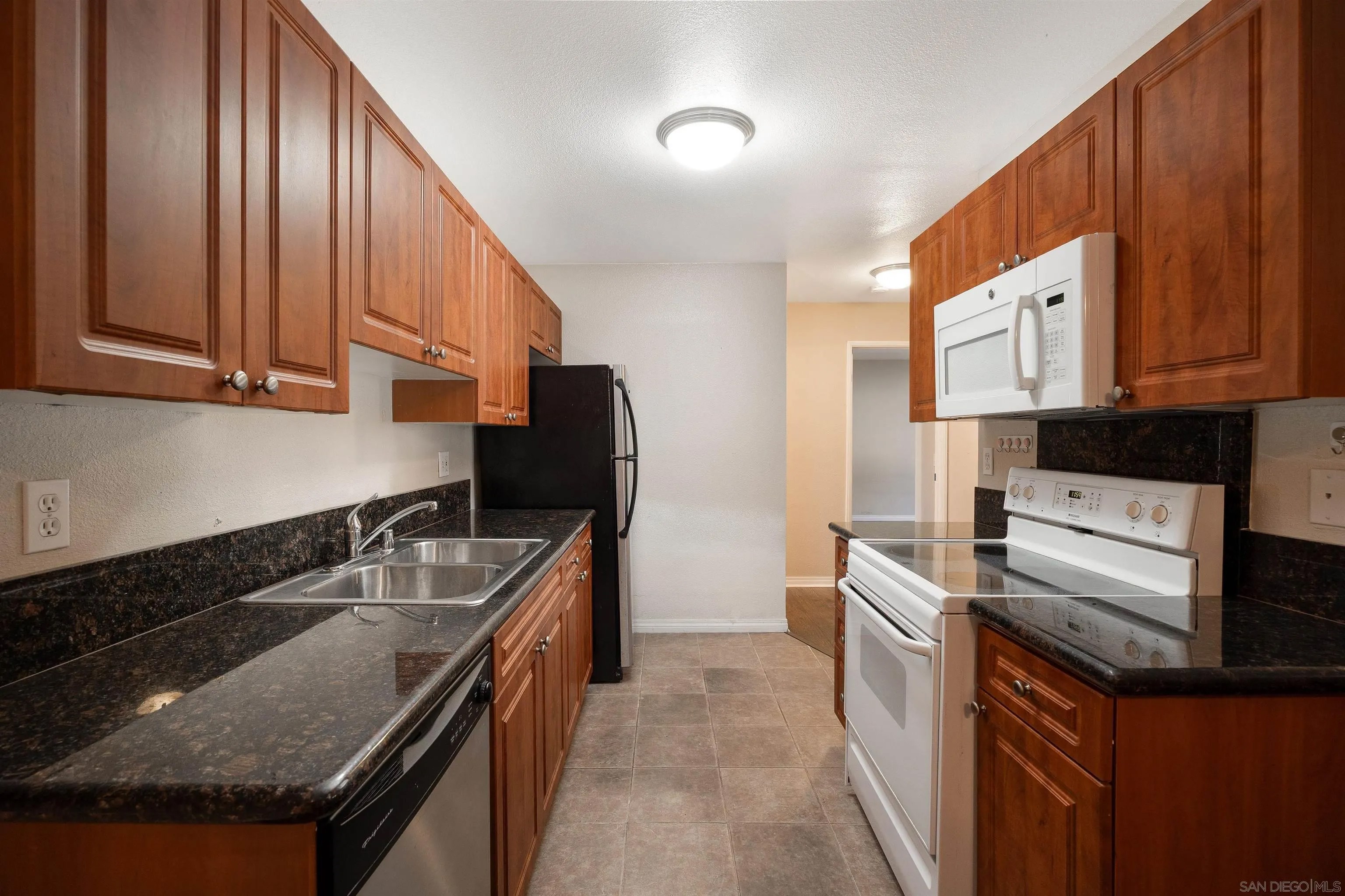 2970 Alta View Dr G102