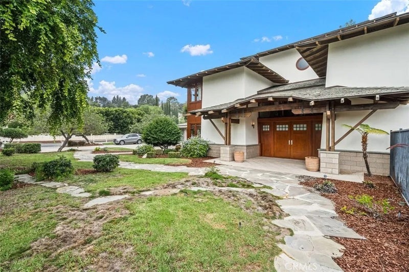 2540 Crow Foot Lane