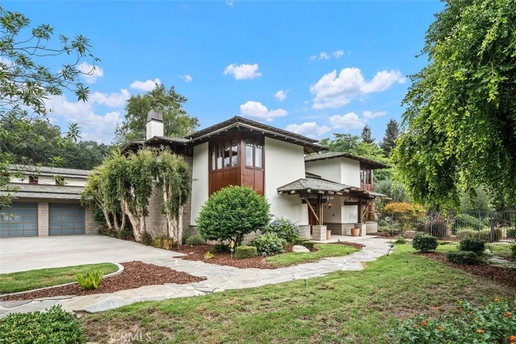 2540 Crow Foot Lane
