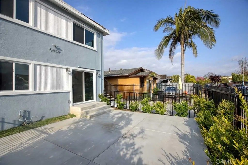 Photo of 5459 Carlin #A, Los Angeles, CA 90016 (MLS # OC25278741)