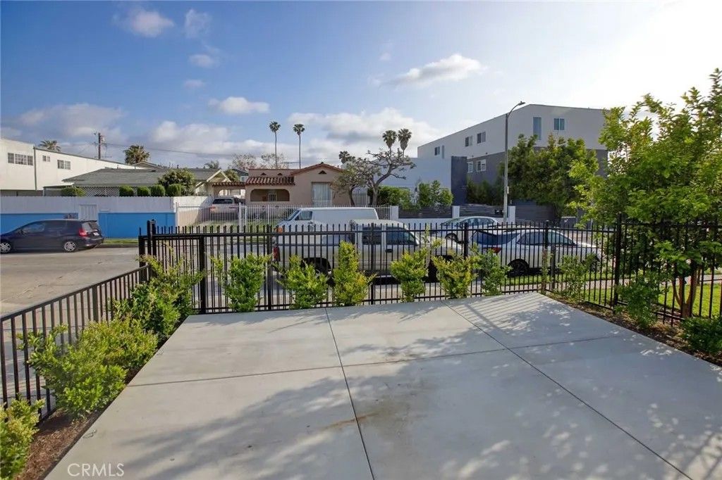 Photo of 5459 Carlin #A, Los Angeles, CA 90016 (MLS # OC25278741)