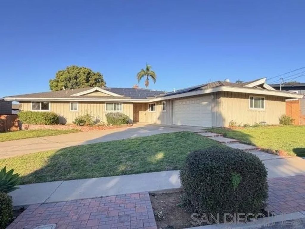 Photo of 6142 Romany Dr, San Diego, CA 92120 (MLS # 260002876)
