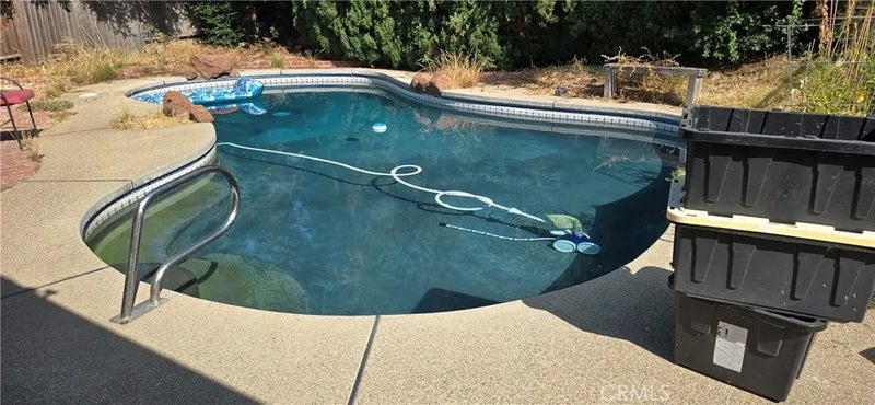 5609 Spring Creek