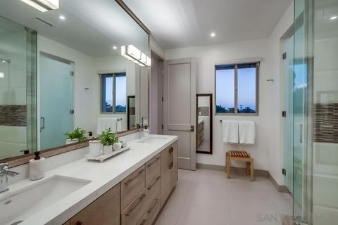 Tiny photo for 5435 Parkview Dr, La Jolla, CA 92037 (MLS # 250041315)