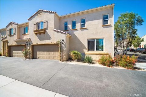 Photo of 333 Paseo Gusto #124, Palm Desert, CA 92211 (MLS # CV26054061)