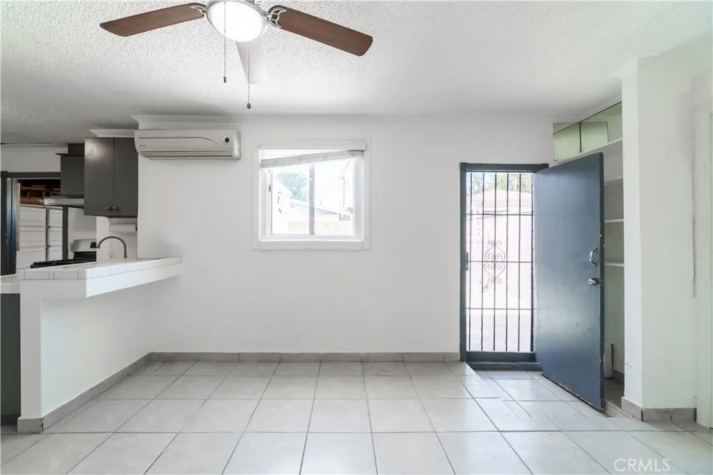 3802 Kenmore