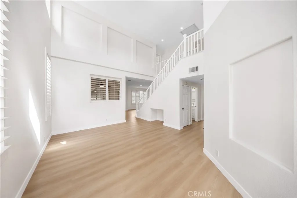 4406 Mission Hills Drive