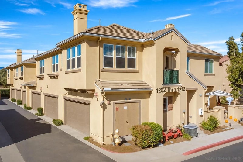 1800 E Lakeshore 1212