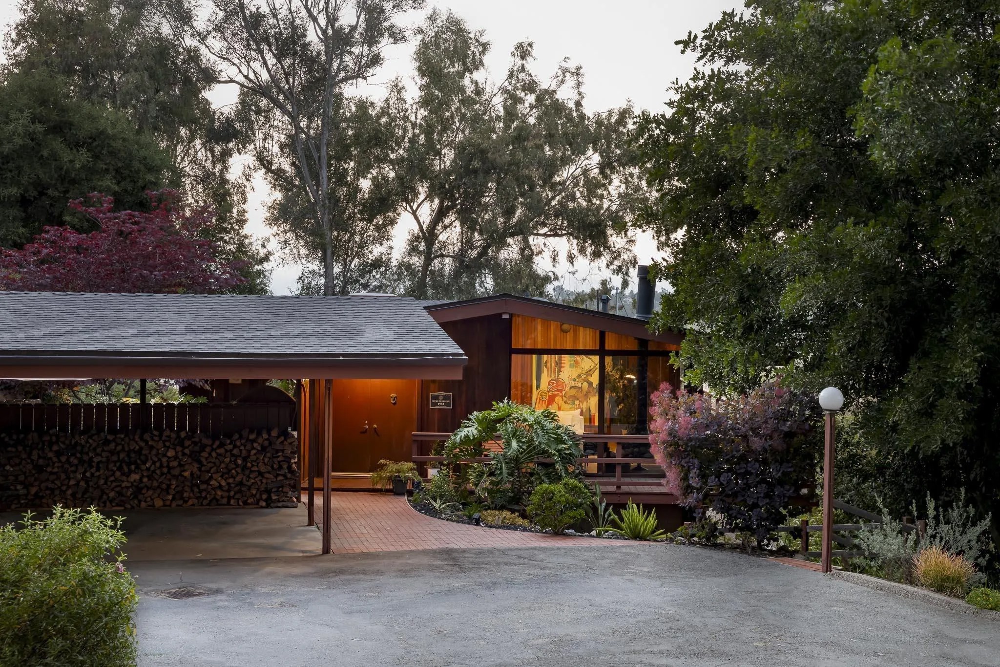 10088 Sierra Vista Ave.