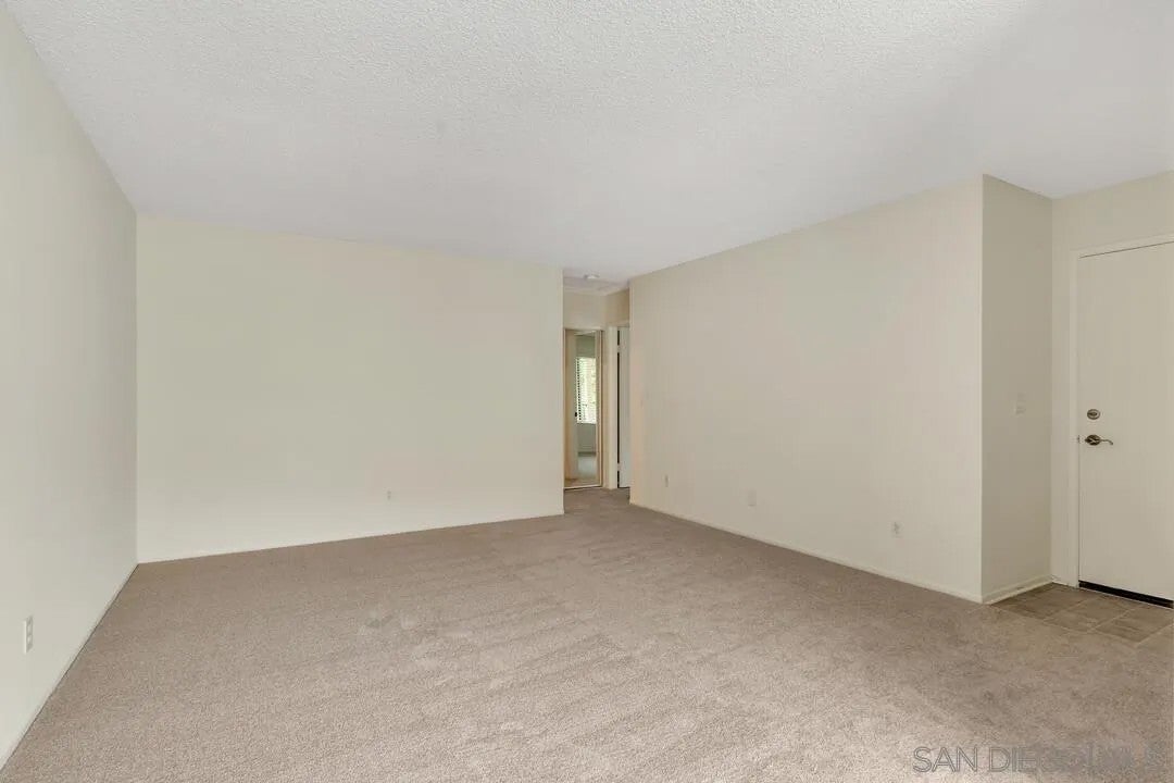 10805 Camino Ruiz 36