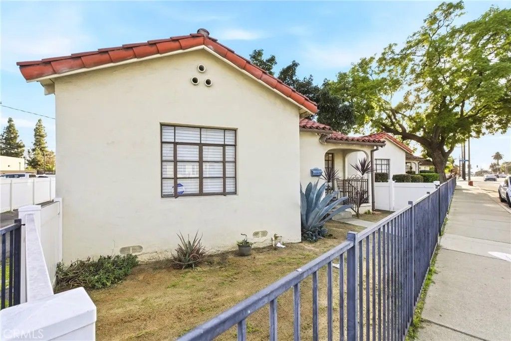 Photo of 176 W Orange Grove, Pomona, CA 91768 (MLS # IG26023801)
