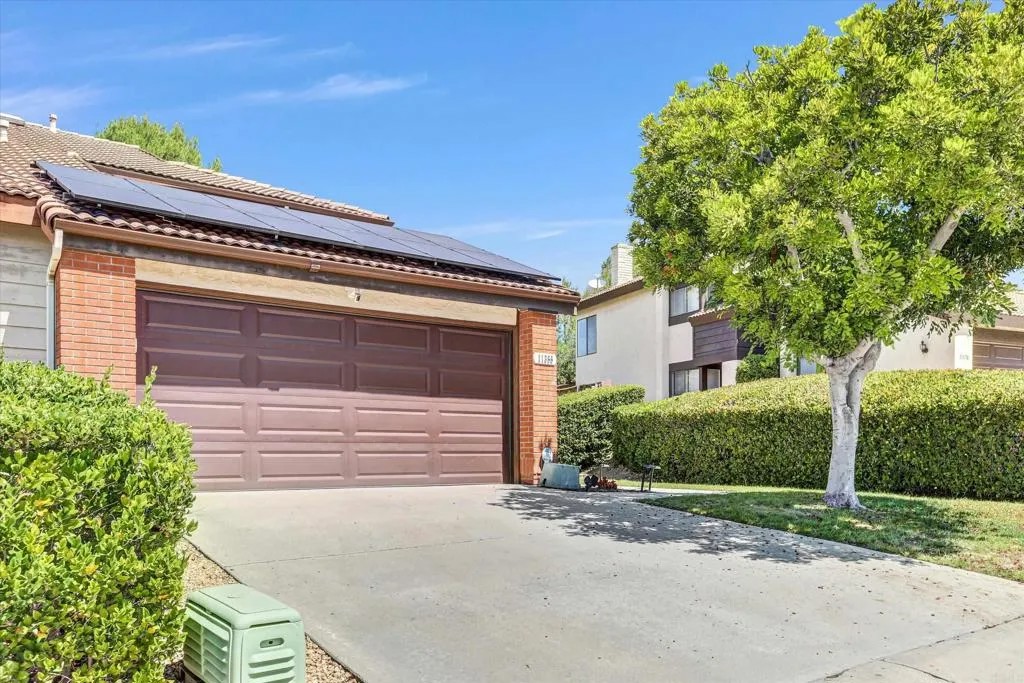 11366 Meadow Flower Place