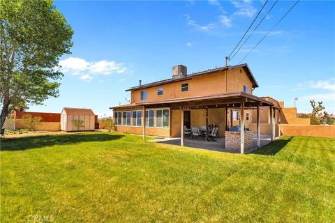 Tiny photo for 30881 Pawnee Road, Lucerne Valley, CA 92356 (MLS # HD25252272)