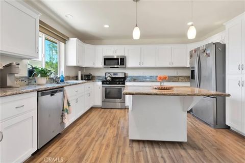 Tiny photo for 30881 Pawnee Road, Lucerne Valley, CA 92356 (MLS # HD25252272)