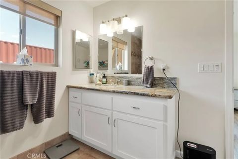 Tiny photo for 30881 Pawnee Road, Lucerne Valley, CA 92356 (MLS # HD25252272)