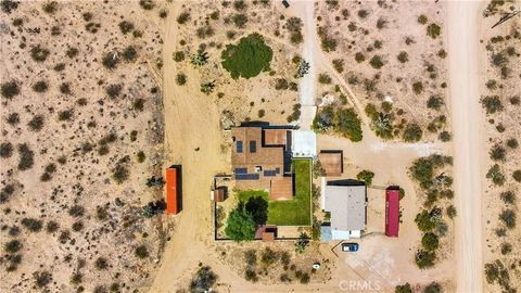 Tiny photo for 30881 Pawnee Road, Lucerne Valley, CA 92356 (MLS # HD25252272)