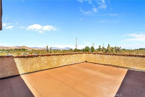 Tiny photo for 30881 Pawnee Road, Lucerne Valley, CA 92356 (MLS # HD25252272)