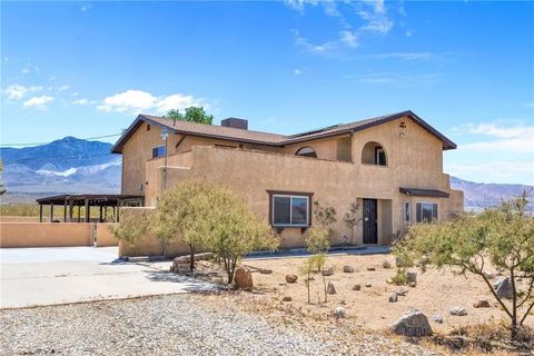 Photo of 30881 Pawnee Road, Lucerne Valley, CA 92356 (MLS # HD25252272)
