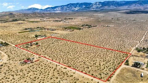 Tiny photo for 30881 Pawnee Road, Lucerne Valley, CA 92356 (MLS # HD25252272)