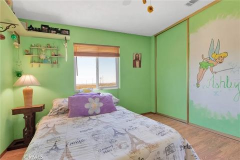 Tiny photo for 30881 Pawnee Road, Lucerne Valley, CA 92356 (MLS # HD25252272)