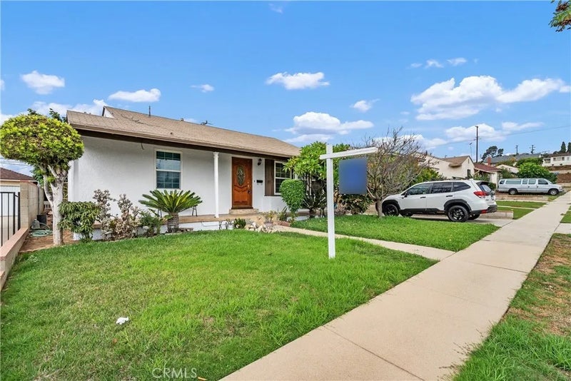 2021 Bleakwood Ave