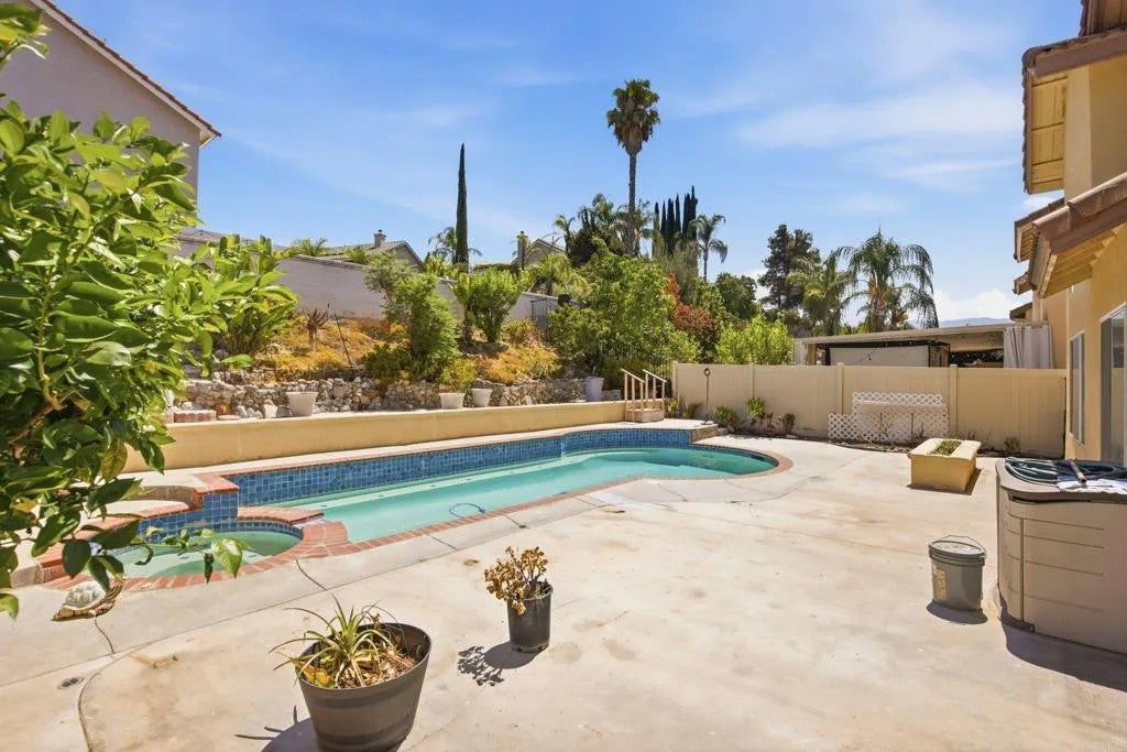 31802 Camino Rosales