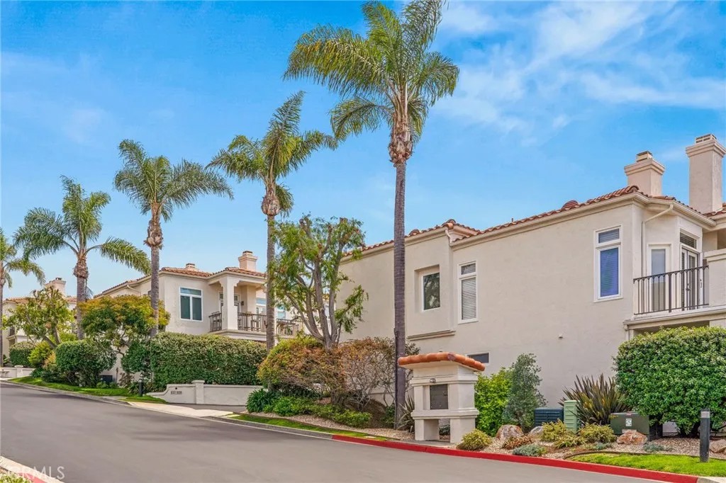 876 Cofair Court