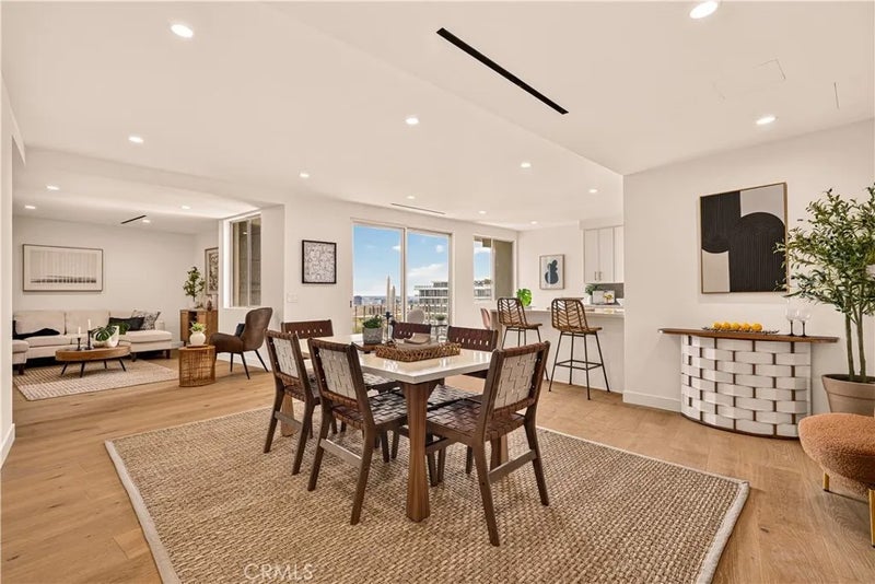 100 S Doheny Drive 1105