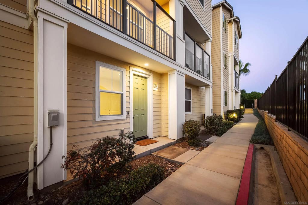 Photo of 513 Pelican Ln, Imperial Beach, CA 91932 (MLS # 260016107)
