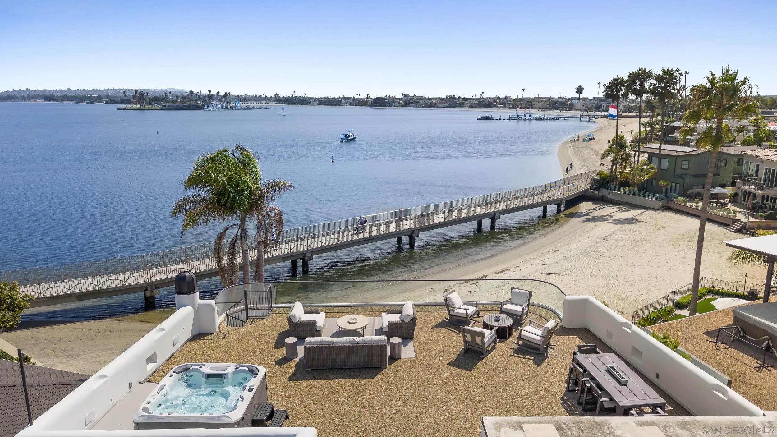 1053 E Briarfield Dr