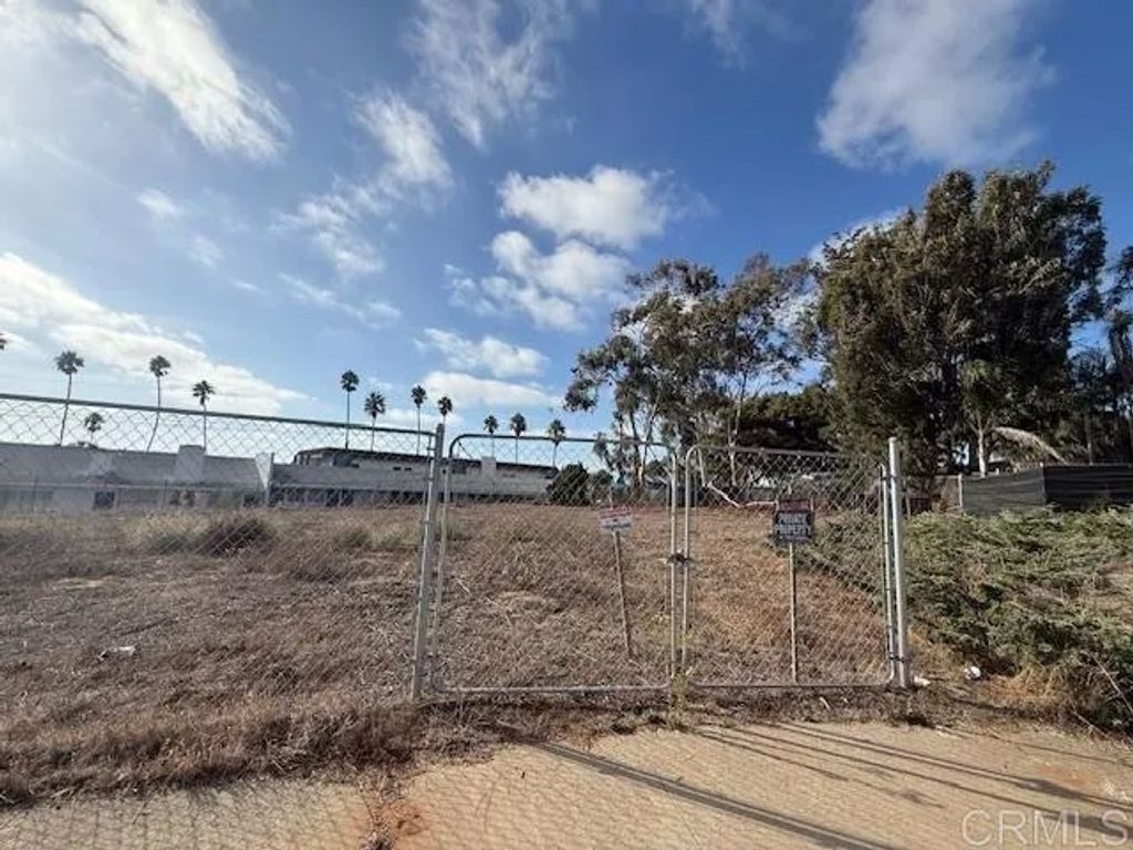Photo of 202 Rainbow Ln, Oceanside, CA 92054 (MLS # PTP2507644)