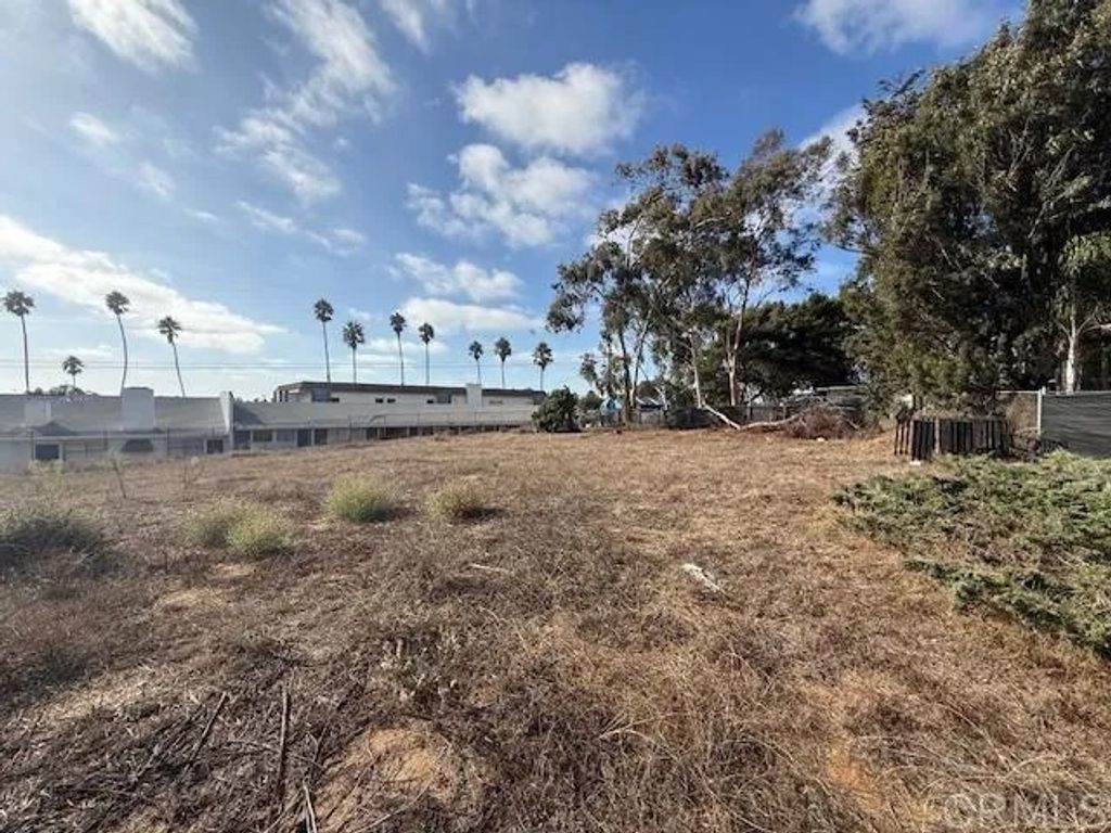 Photo of 202 Rainbow Ln, Oceanside, CA 92054 (MLS # PTP2507644)