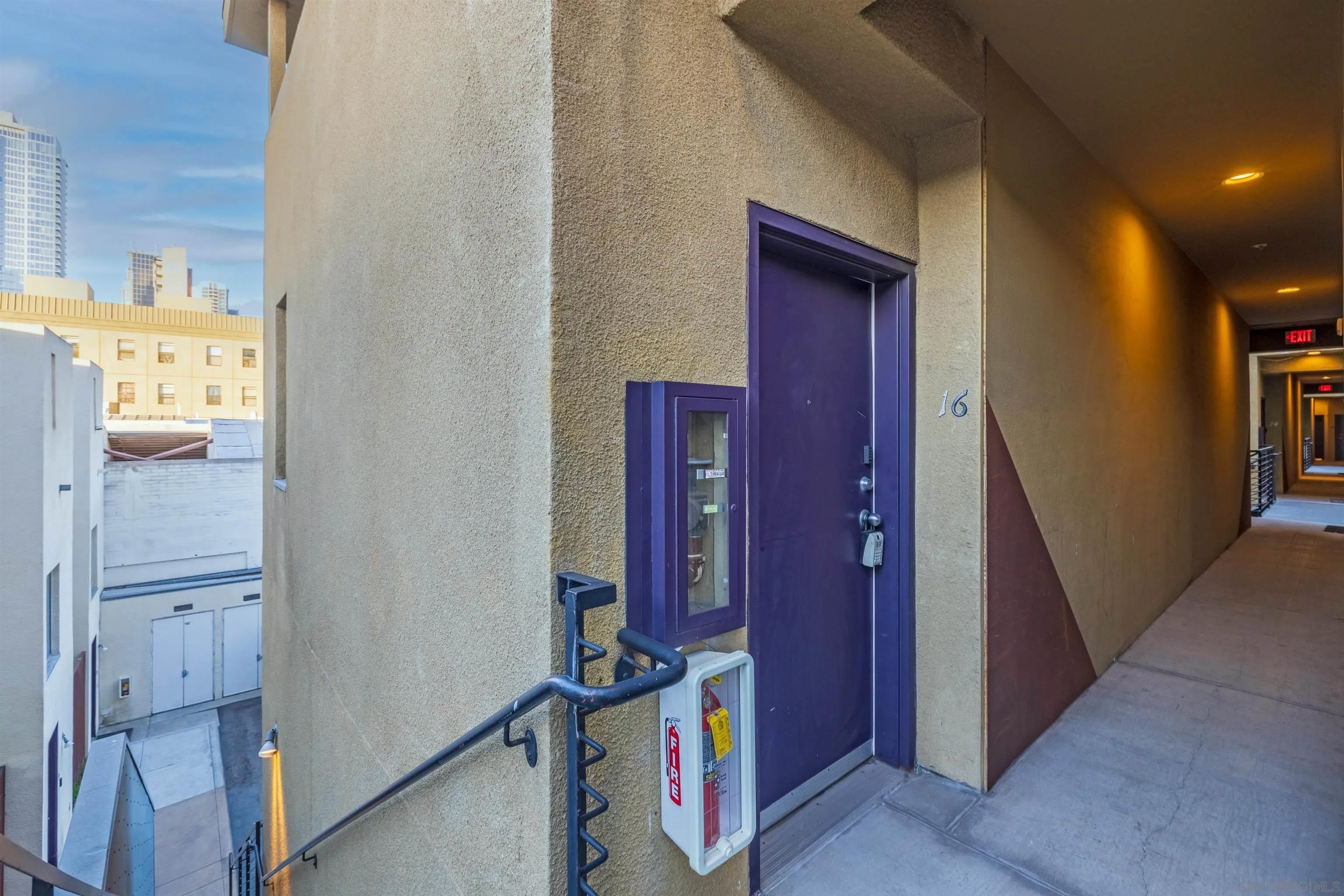 908 G St 16
