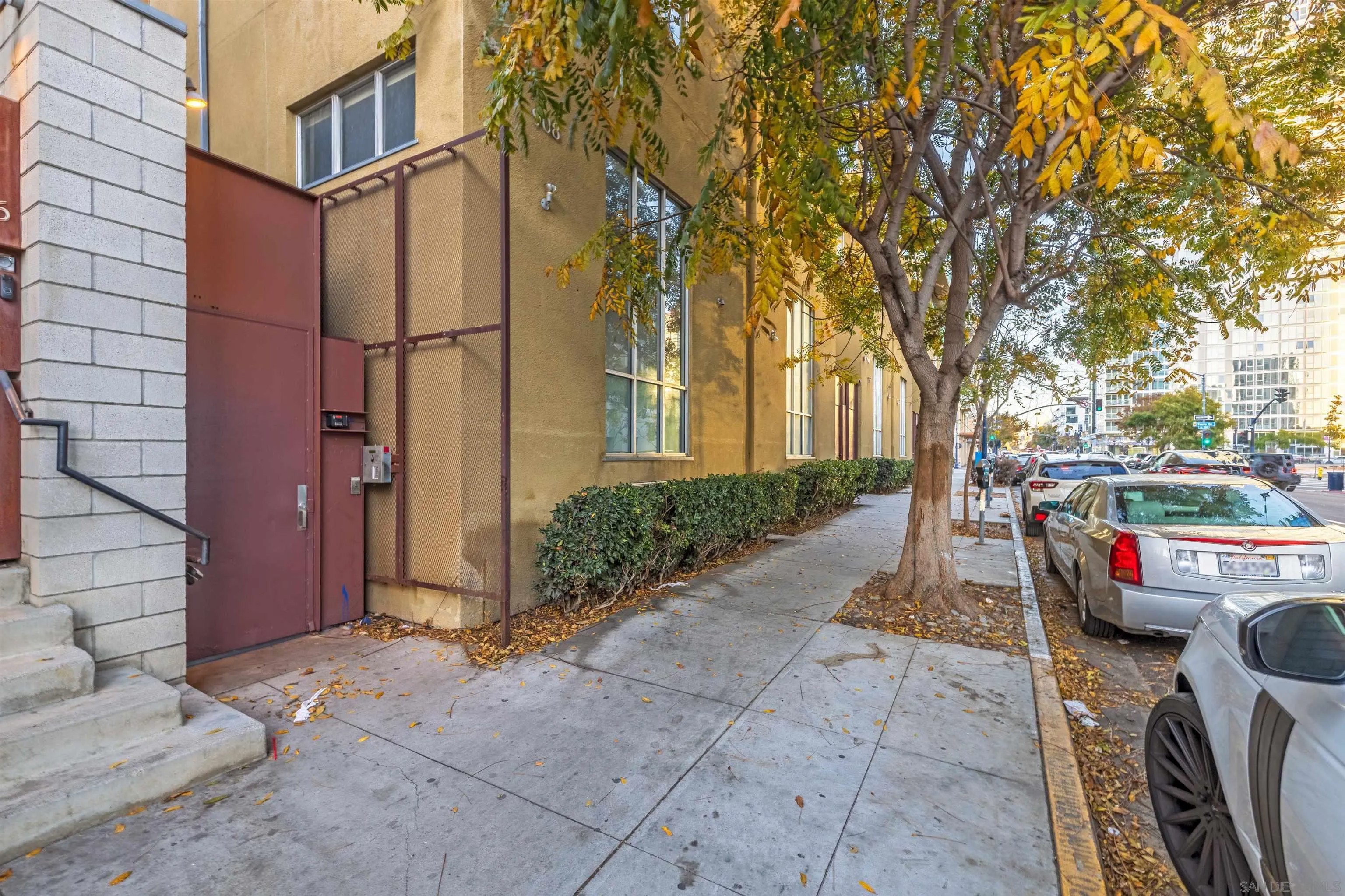 908 G St 16