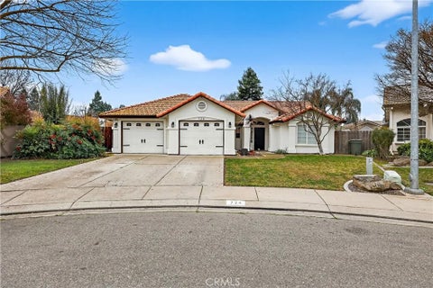 Photo of 724 Robin Drive, Merced, CA 95340 (MLS # MC26013670)