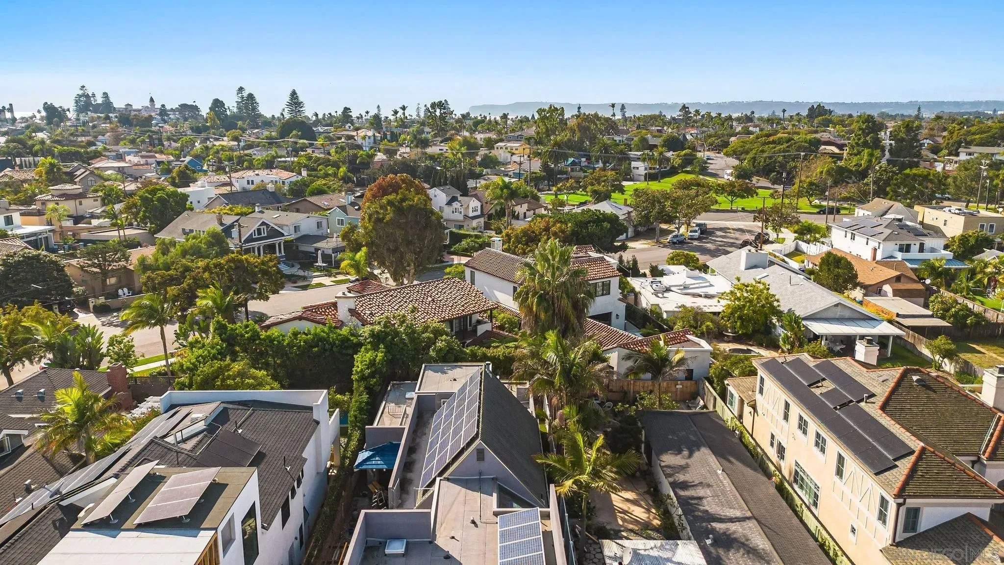 Coronado, California 92118, United States, 4 Bedrooms Bedrooms, ,4 BathroomsBathrooms,Residential,Active,252832