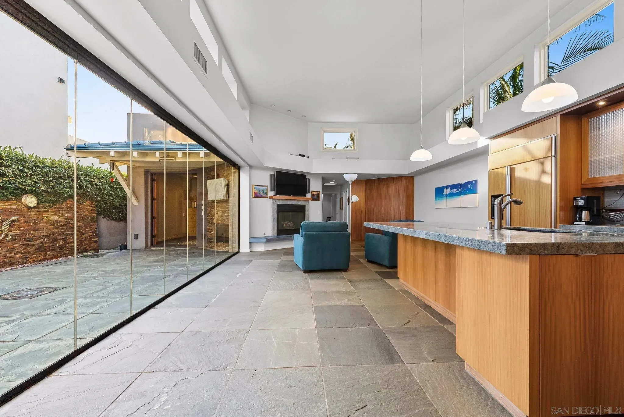 Coronado, California 92118, United States, 4 Bedrooms Bedrooms, ,4 BathroomsBathrooms,Residential,Active,252832