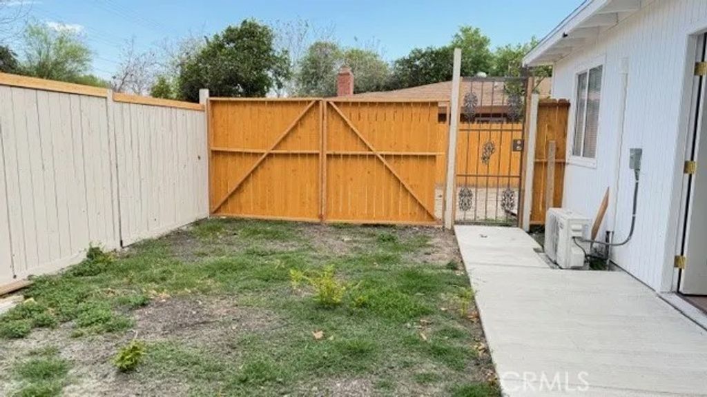 Photo of 1337 Valencia Avenue #B, San Bernardino, CA 92404 (MLS # IV26061207)