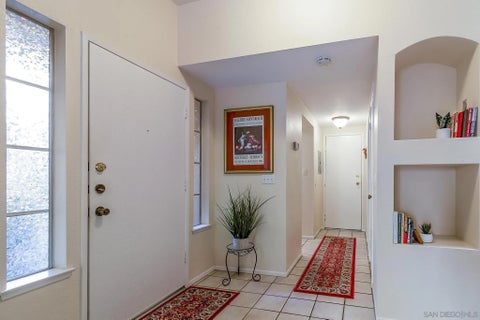 Tiny photo for 12038 Calle De Leon 71, El Cajon, CA 92019 (MLS # 260014346)
