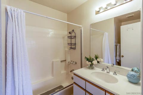 Tiny photo for 12038 Calle De Leon 71, El Cajon, CA 92019 (MLS # 260014346)