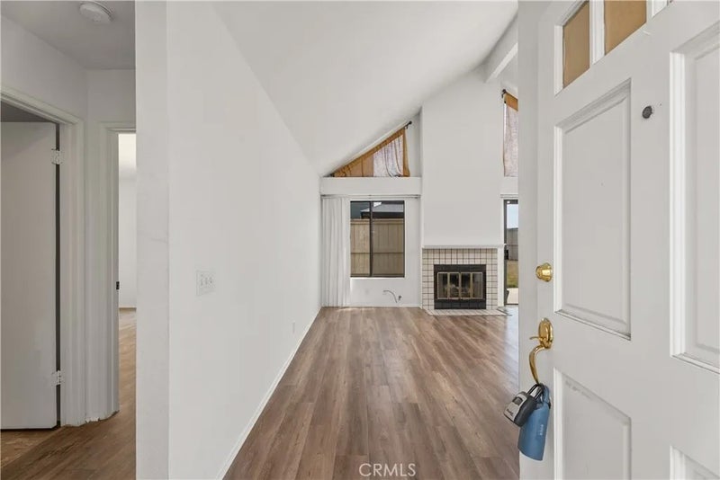 21605 Fernbrook