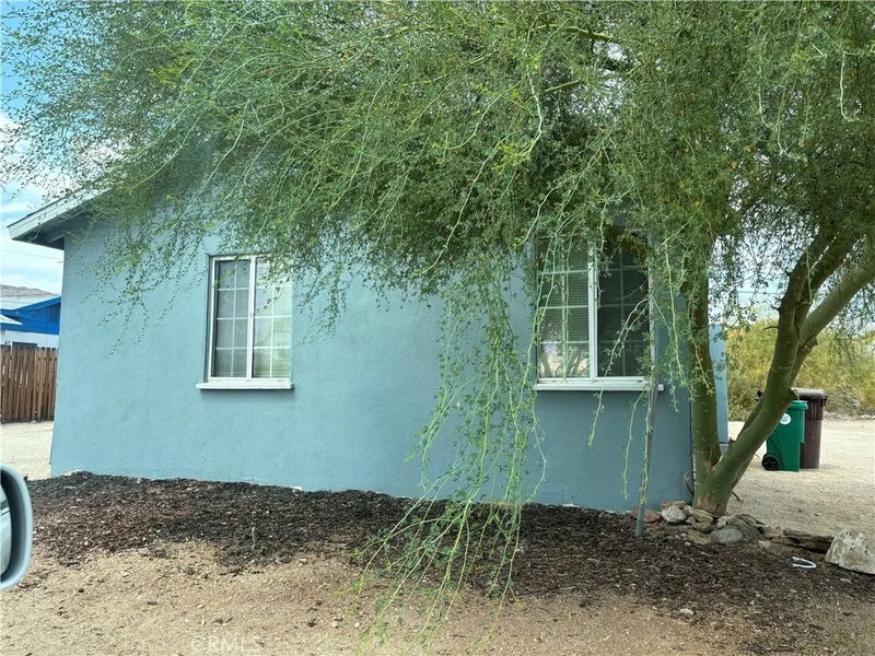 6688 Yucca ave