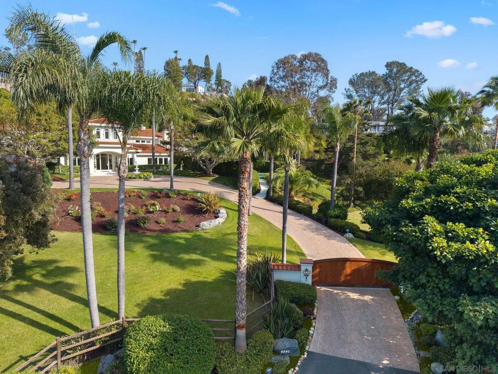 Photo of 4540 Los Pinos, Rancho Santa Fe, CA 92067 (MLS # 250028644)