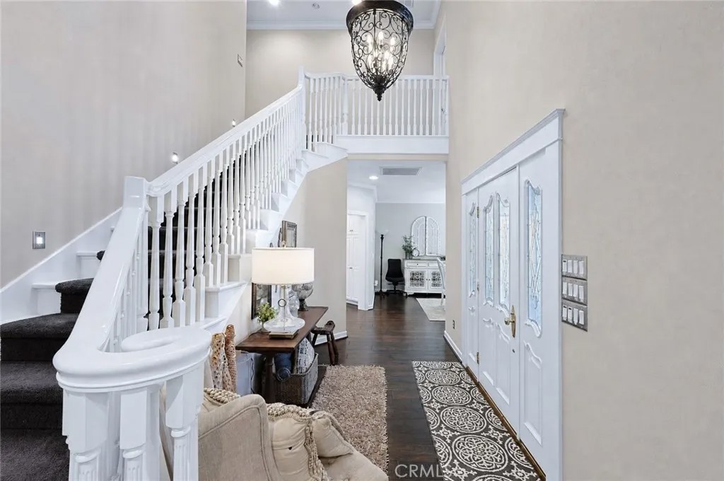 6136 E South Bear Creek