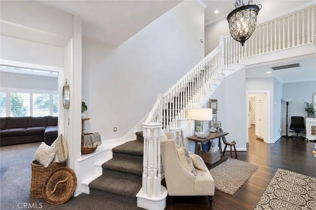 6136 E South Bear Creek