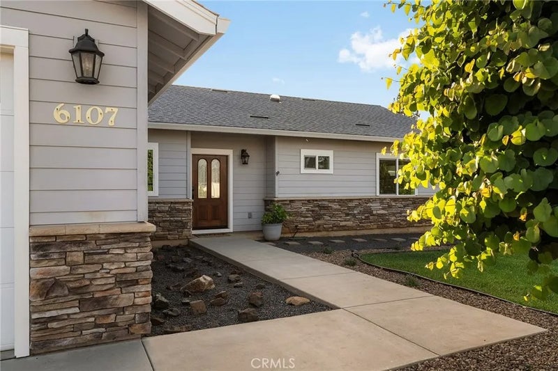6107 Vista Knolls Drive