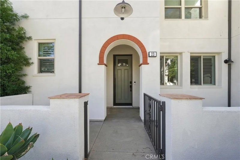 23 Hoya Street