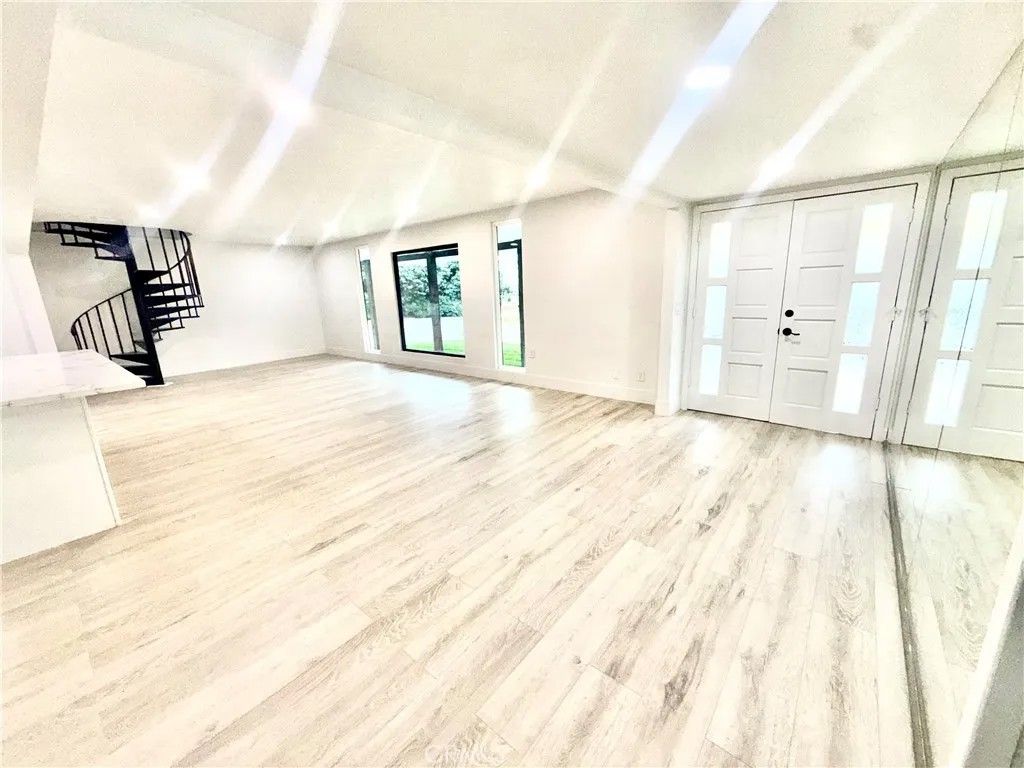 Photo of 10326 N Fowler Avenue, Clovis, CA 93619 (MLS # FR25274760)