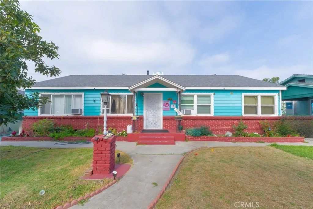 Photo of 11363 Virginia Avenue, Lynwood, CA 90262 (MLS # DW26007627)
