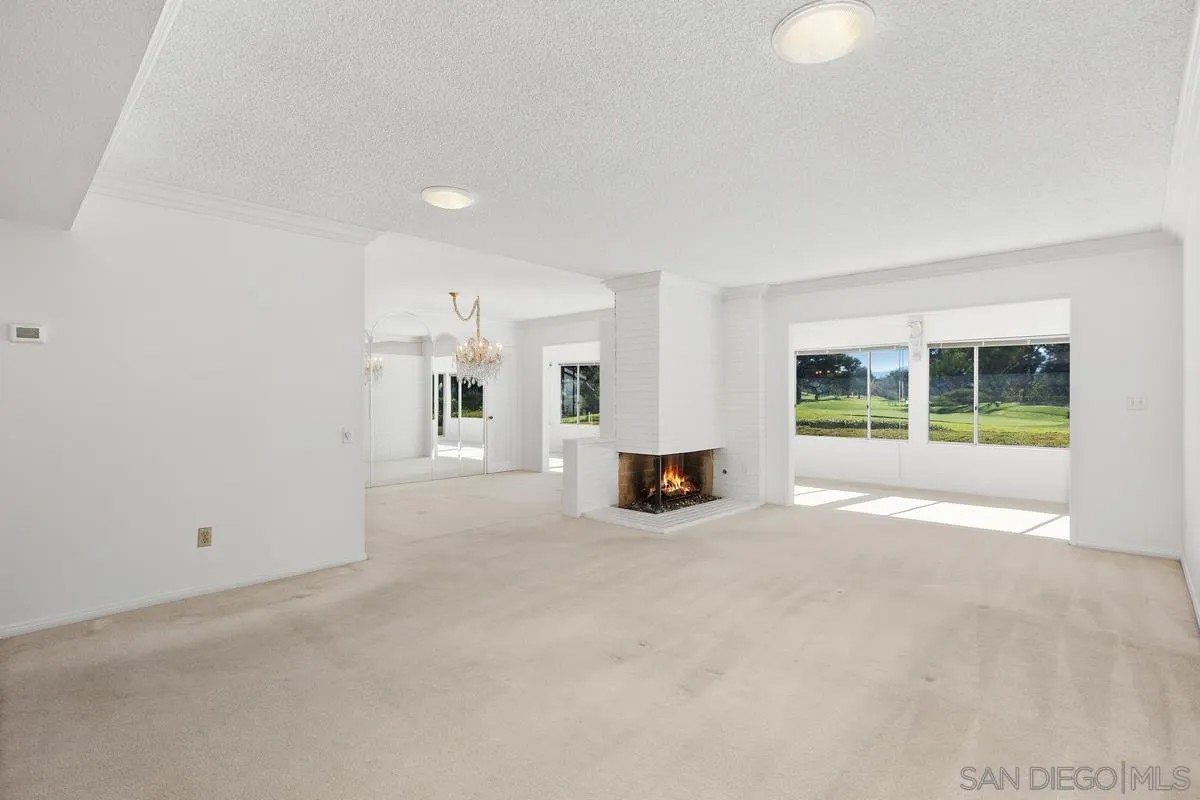 12039 Caminito Cadena